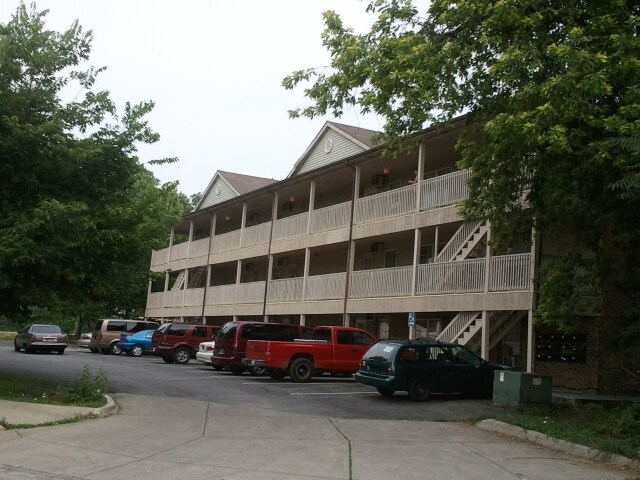 1720-1740 Salem St - Wade and Wesson Apartments