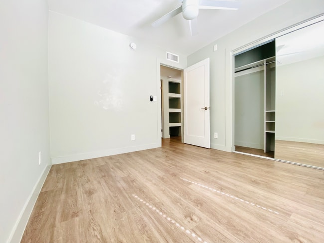 Foto del edificio - 1535 N Kenmore Ave