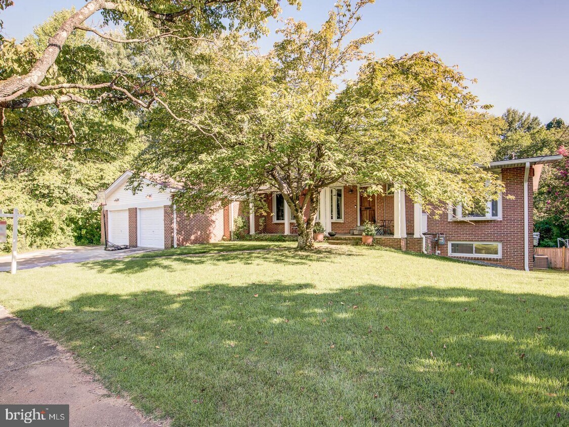 1633 Wrightson Dr, McLean, VA 22101 House Rental in McLean, VA