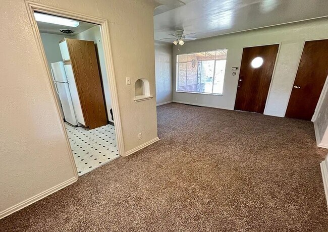 Foto del edificio - 1385 Otis St