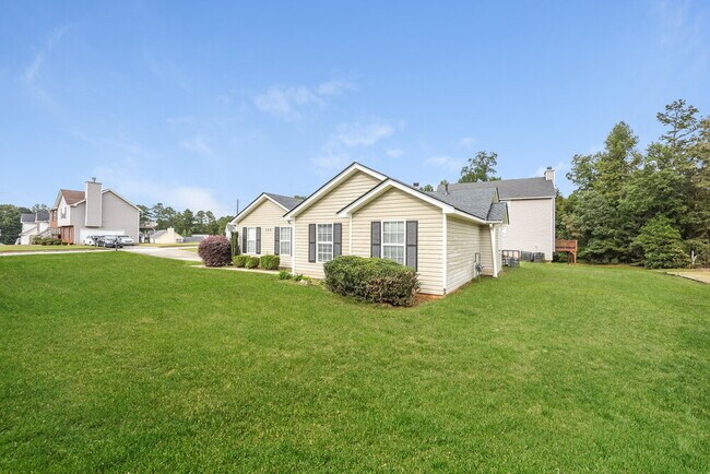 Building Photo - 725 Cherry Branch Cir