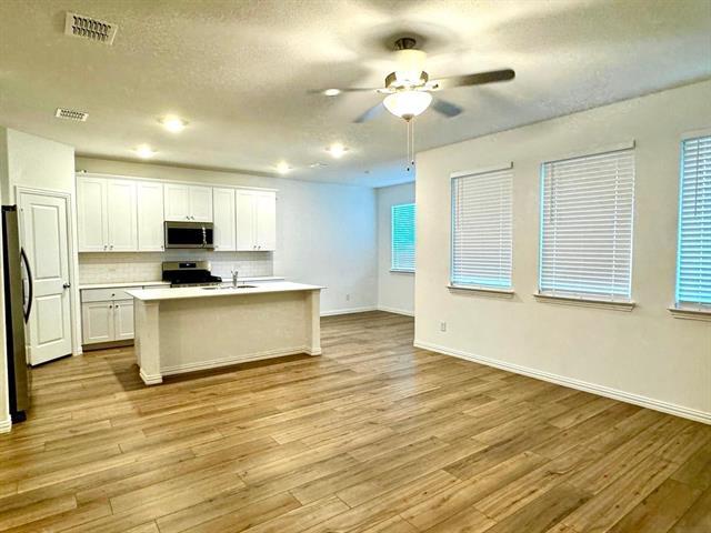 Foto del edificio - 1012 Longleaf Ln