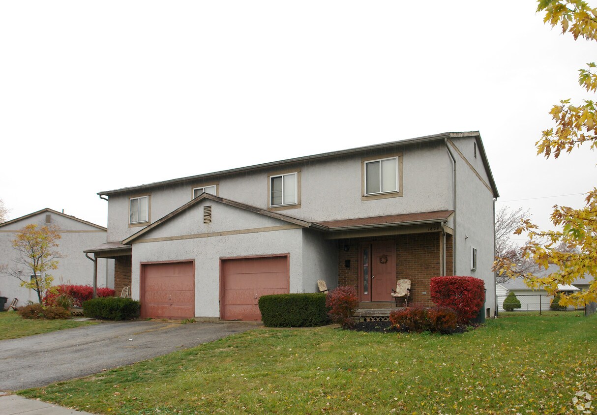 Building Photo - 1822-1824 Sharbot Dr