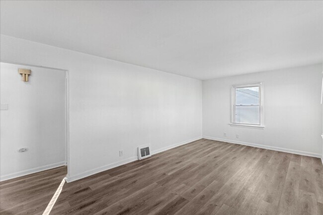 Foto del edificio - 1324 Odessa Dr