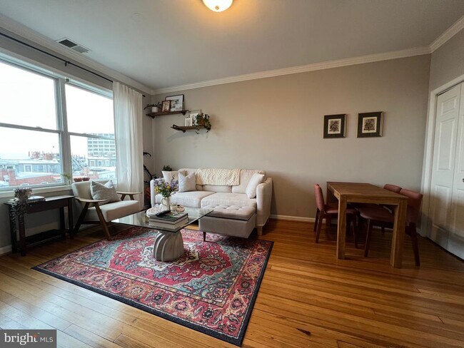 Foto del edificio - 1830 California St NW