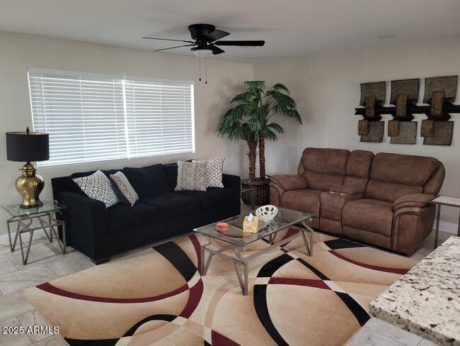 Foto del edificio - 10544 W Cheryl Dr