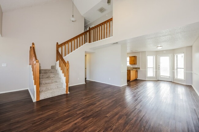 Building Photo - 1824 Island View Dr