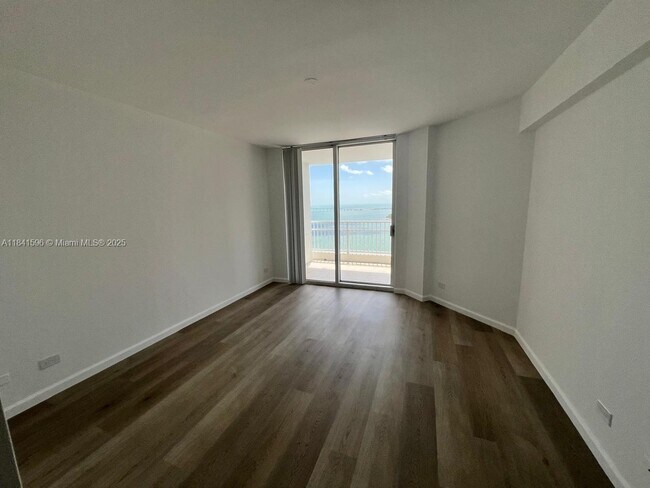 Foto del edificio - 701 Brickell Key Blvd