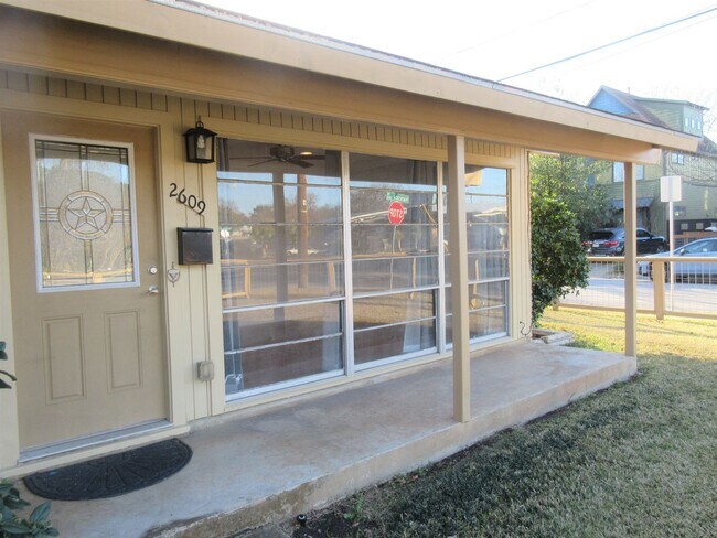 Foto del edificio - Adorable 2-bedroom/1-bath Duplex in Rosedale