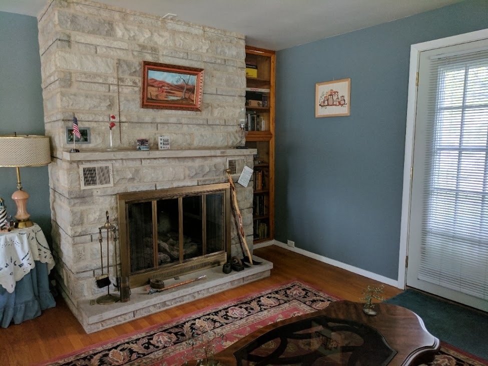 Primary Photo - 215 W Cass St