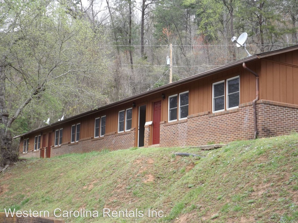 Primary Photo - 73 Remington Dr