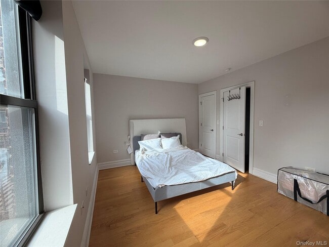 Foto del edificio - 10920 Queens Blvd