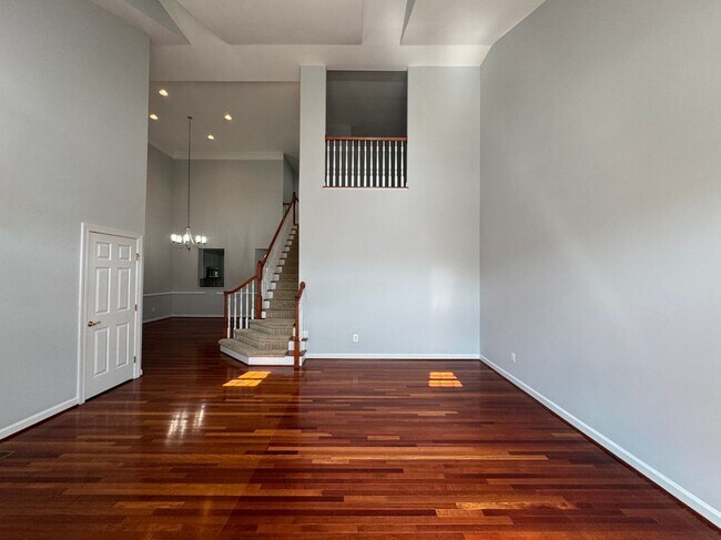 Foto del edificio - 15028 Gaffney Cir