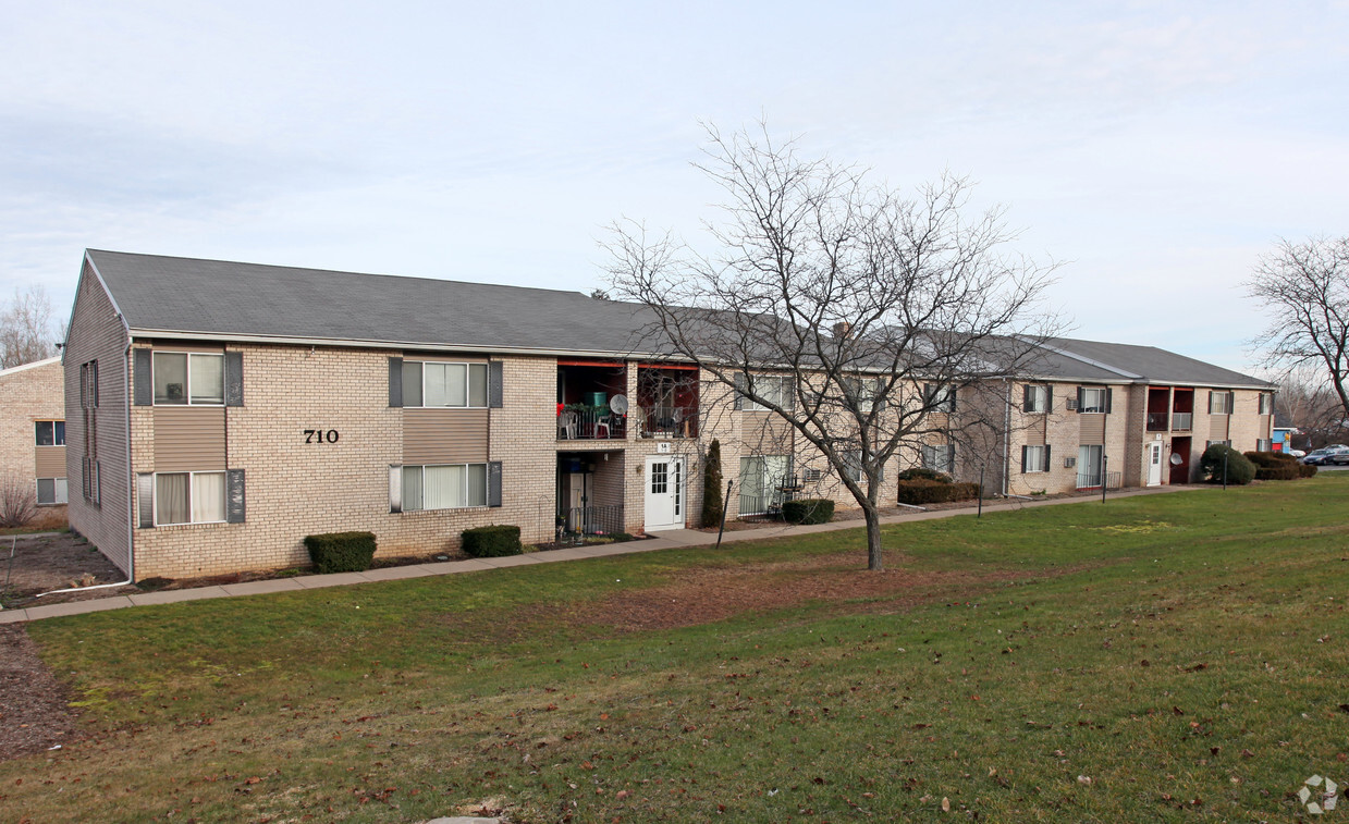 Foto del edificio - Fox Run Apartments