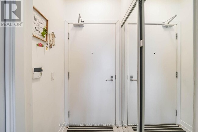 Building Photo - 4677 Glen Erin Dr