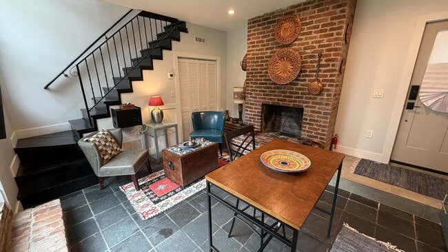 Photo - 211 10th St SE (Washington, DC) Townhome