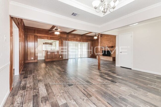Building Photo - 4634 Burdock Drive