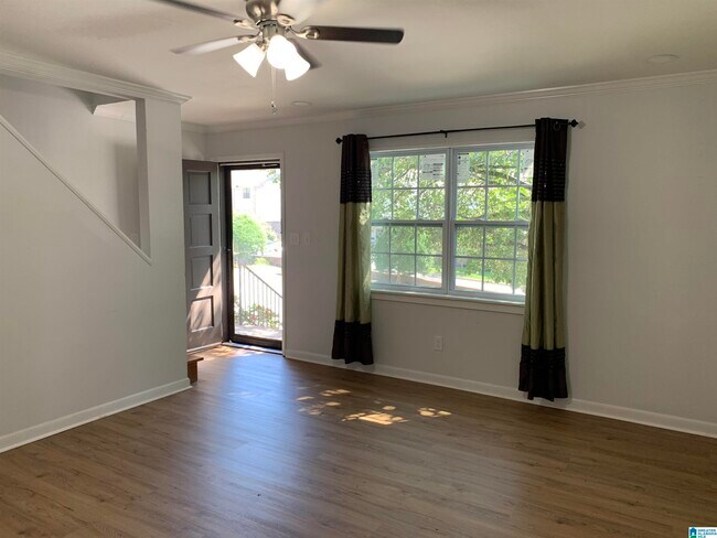 Foto del edificio - 2752 Southbury Cir