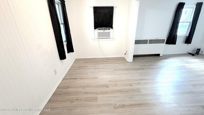 Foto del edificio - 539 Bridge St