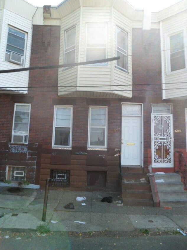 Foto principal - Your Next Home in Philly – 3BR Move-In Ready