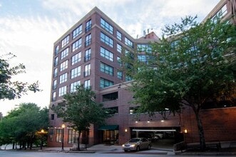Building Photo - 115 W Peachtree Pl NW