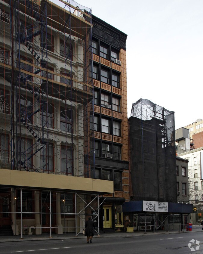 Primary Photo - 495 Broome St