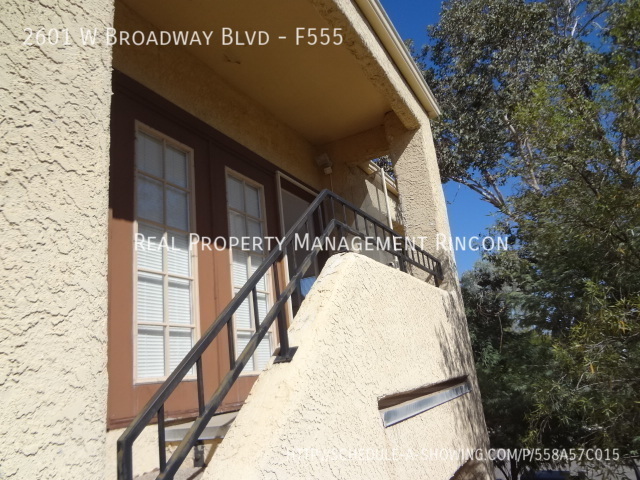 Foto del edificio - 2601 W Broadway Blvd