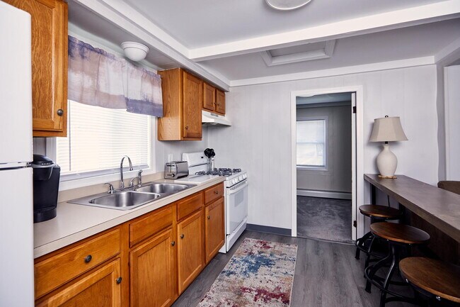 Foto del edificio - 161 Charlotte Dr