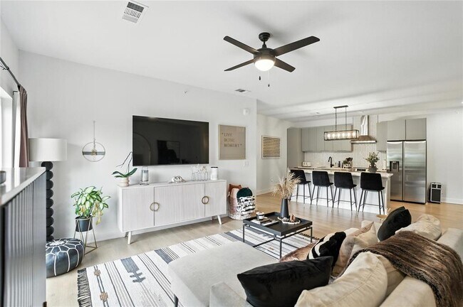Foto del edificio - 2500 Longview St