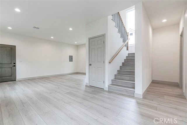 Building Photo - 8157 Varna Ave