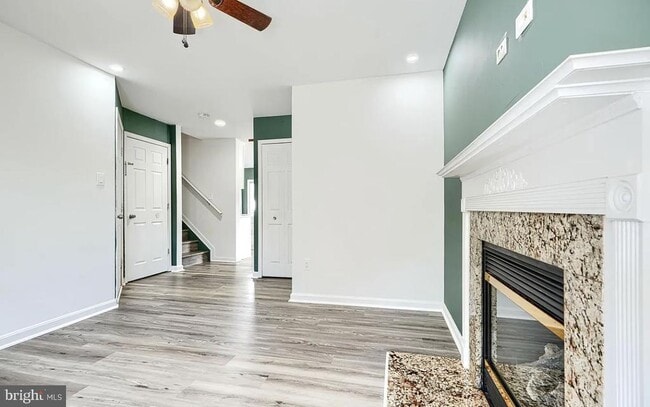 Building Photo - 4 Maya Way