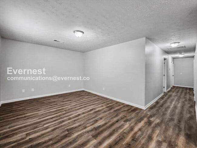 Foto del edificio - 234 Elm Pl