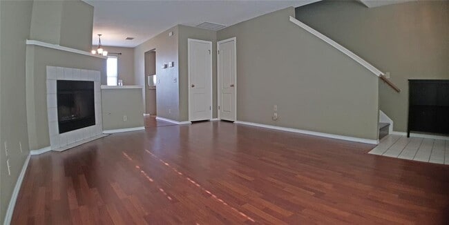 Foto del edificio - 13302 Bennington Ln