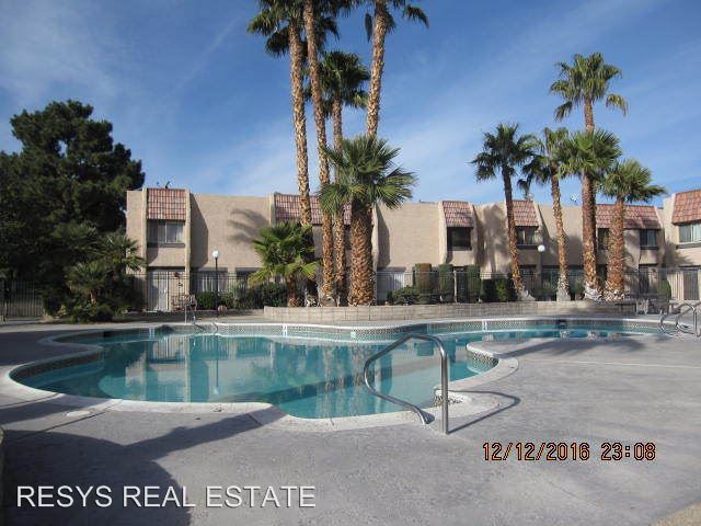 Foto del edificio - 705 Raintree Ln