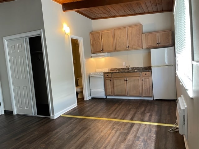 Main Living Areas - 400 S Ashland Ave