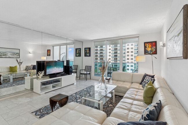 Foto del edificio - 2301 COLLINS Ave