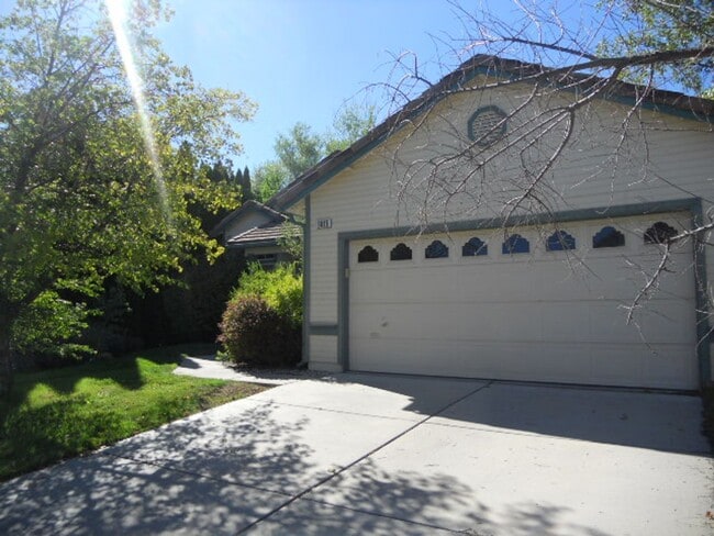 Foto del edificio - Four Br Single Story Home in NW Reno