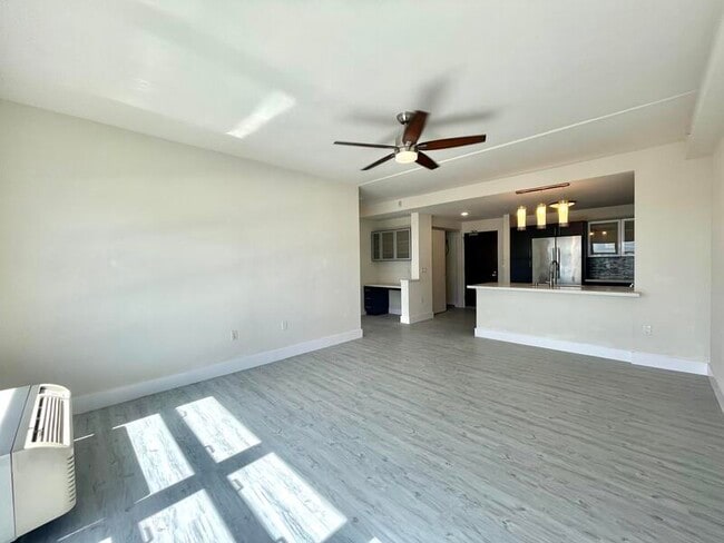 Building Photo - 400 Keawe St