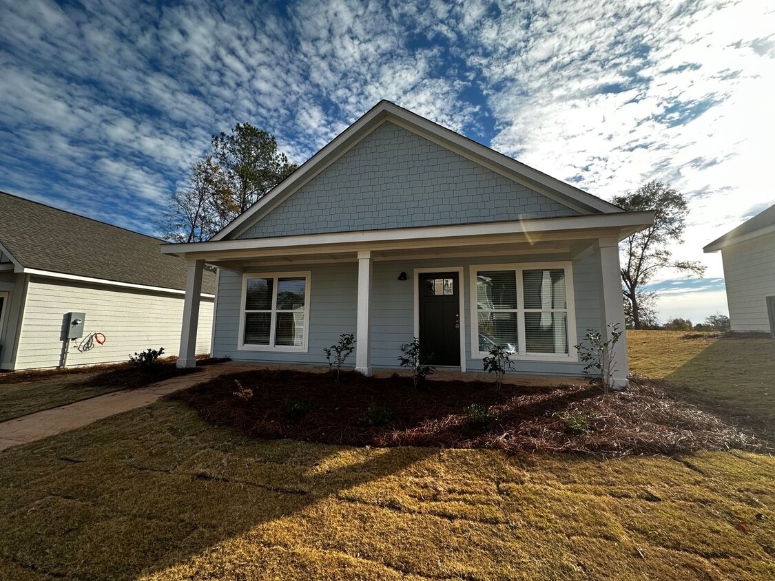 Primary Photo - NEW CONSTRUCTION 2 BEDROOM HOME PRE-LEASIN...