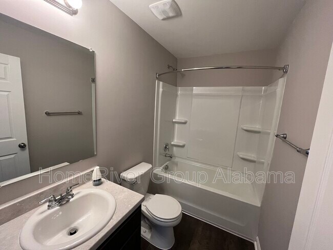 Building Photo - 1039 Brookhaven Dr