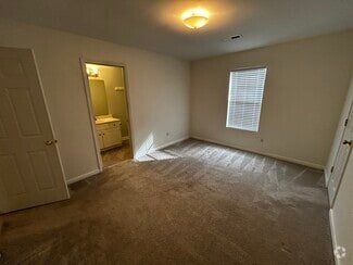 Building Photo - 553 Memorial Drive Ext