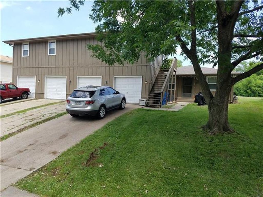 Primary Photo - 6331 N Wyandotte St