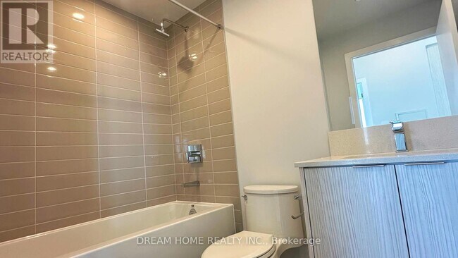 Building Photo - 430 Square One Dr