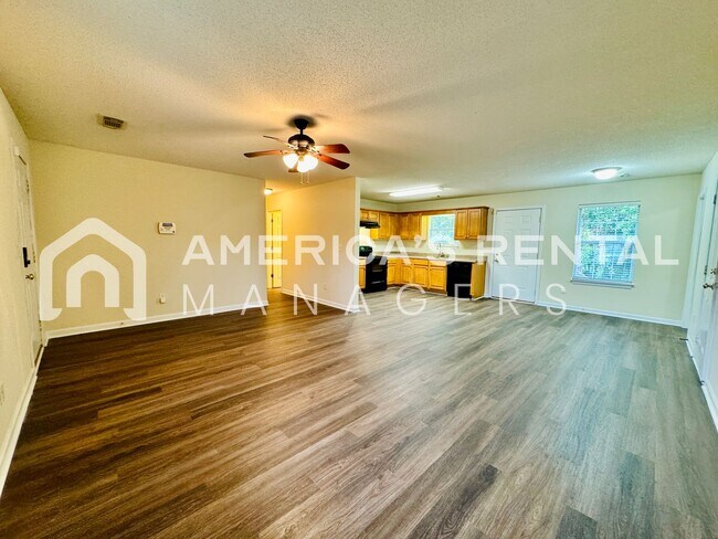 Foto del edificio - 3 Bedroom, 2 Bathroom Home For Rent in Tuscaloosa, AL! Available NOW!
