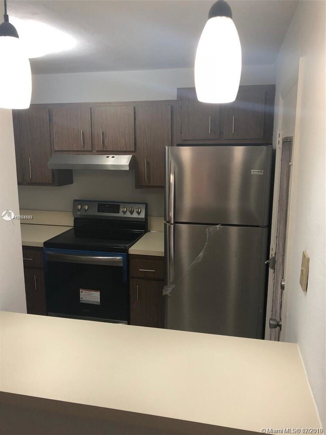 Building Photo - 5275 SW 77th Ct