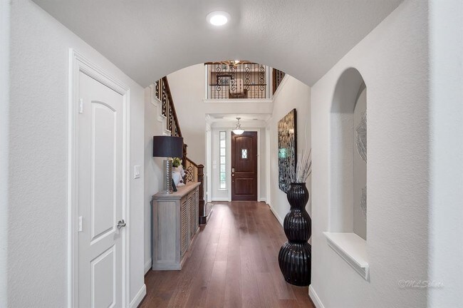 Foto del edificio - 2822 Mayfield Ridge Ln