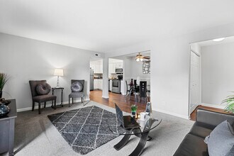 Living Room - Carolina - Students save up to 10%!