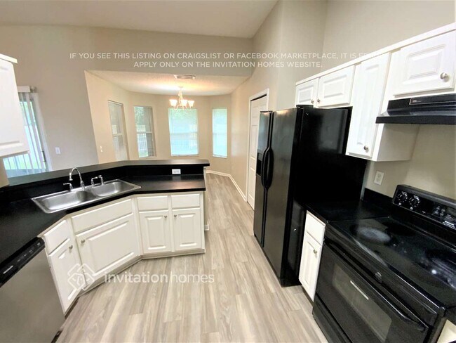 Building Photo - 3013 Bluejack Court