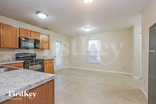 Foto del edificio - 12401 Rose Haven Dr