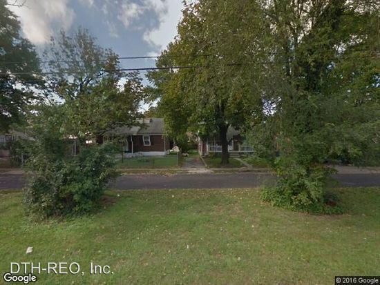 Primary Photo - 2204 Bloomsdale Rd